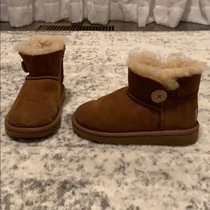 Girls Ugg boots- Bailey button
